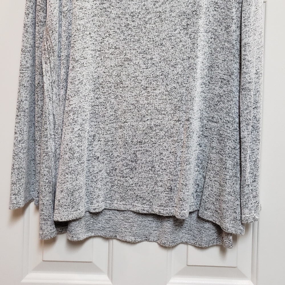 Sweater - Picture 2 of 3